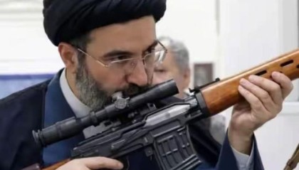 赛事分析-第40波打击！伊朗大杀器齐射，美基地陷火海，特朗普向32国求助