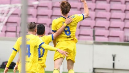 开云体育官网-又是朗格莱犯错！巴萨惨遭绝平争冠希望渺茫