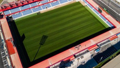 体育直播-世体：西甲代表考察巴萨临时球场，确保周末联赛万无一失