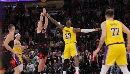 开云体育官网-库明加&amp;amp;小火车都比不了！场均准三双+绝杀湖人 吉迪为啥值4年1亿？