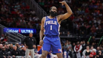 开云官网-卸下得分王身份！哈登冲击第二个助攻王