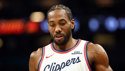 体育资讯-2换5&amp;祖巴茨被交易至步行者！解说：心疼伦纳德一下