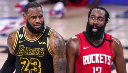 开云体育官网-刚灭勇士又冒出篮网？詹皇调侃：我36了！非搞我吗！