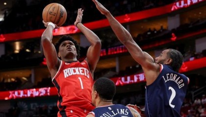 火箭22岁新星关键2+1制胜：攻防一体当第三巨头？