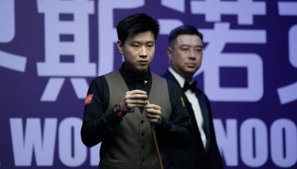 斯诺克武汉公开赛：赵心童4-5不敌斯蒂芬-马奎尔，止步32强