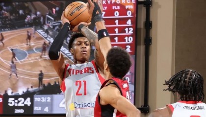 赛事分析-连续打出不俗表现，锋线新援在火箭二队的表现还是值得肯定的？