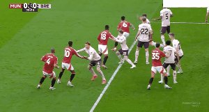 1729347824594009680.gif mun bre 2.gif