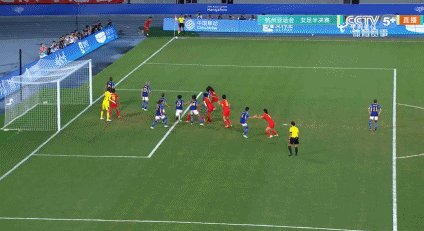 1696341580761082406.gif 杨莉娜.gif